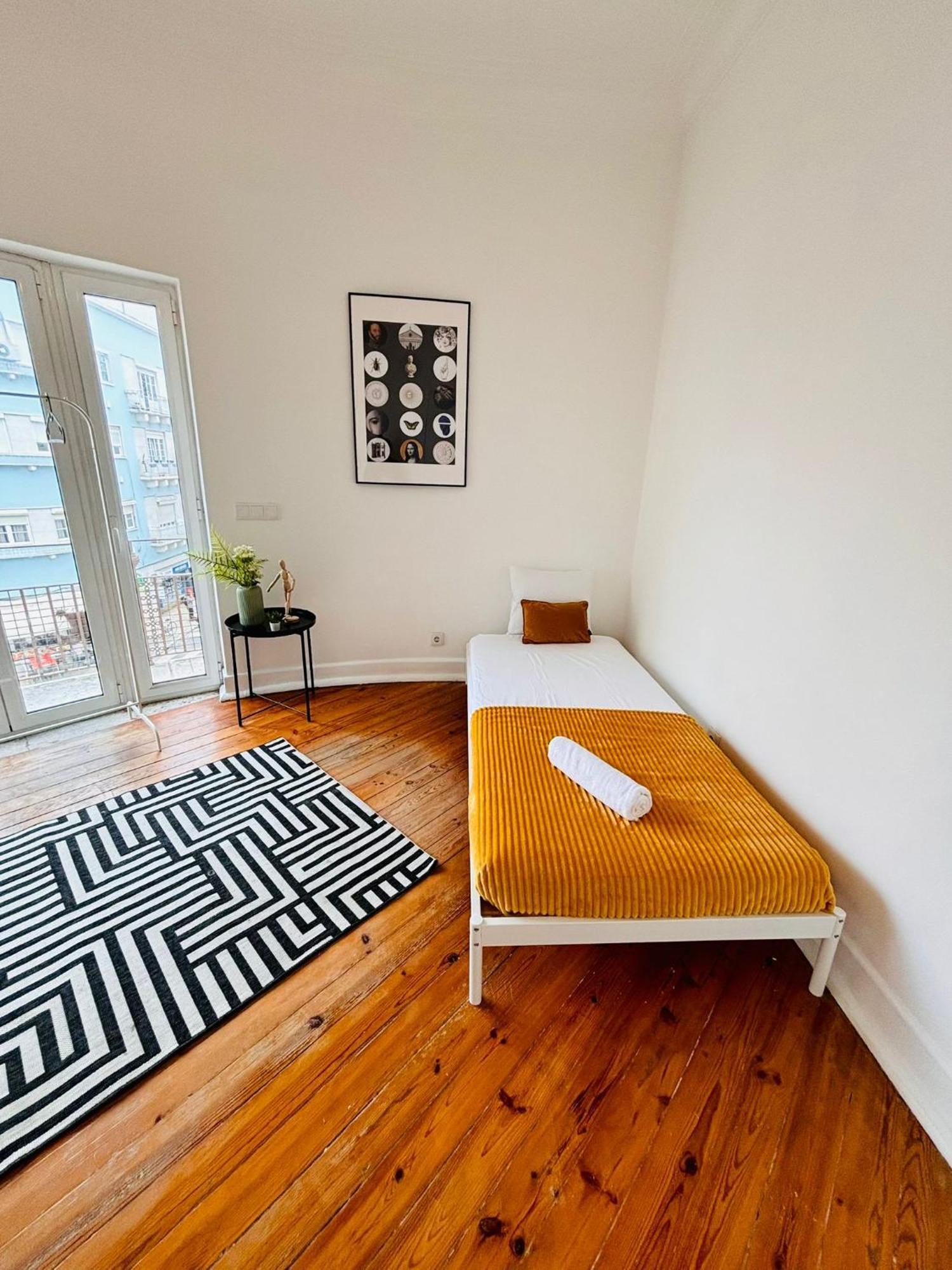 Luxury Rooms, Location For Tourists Hostel
