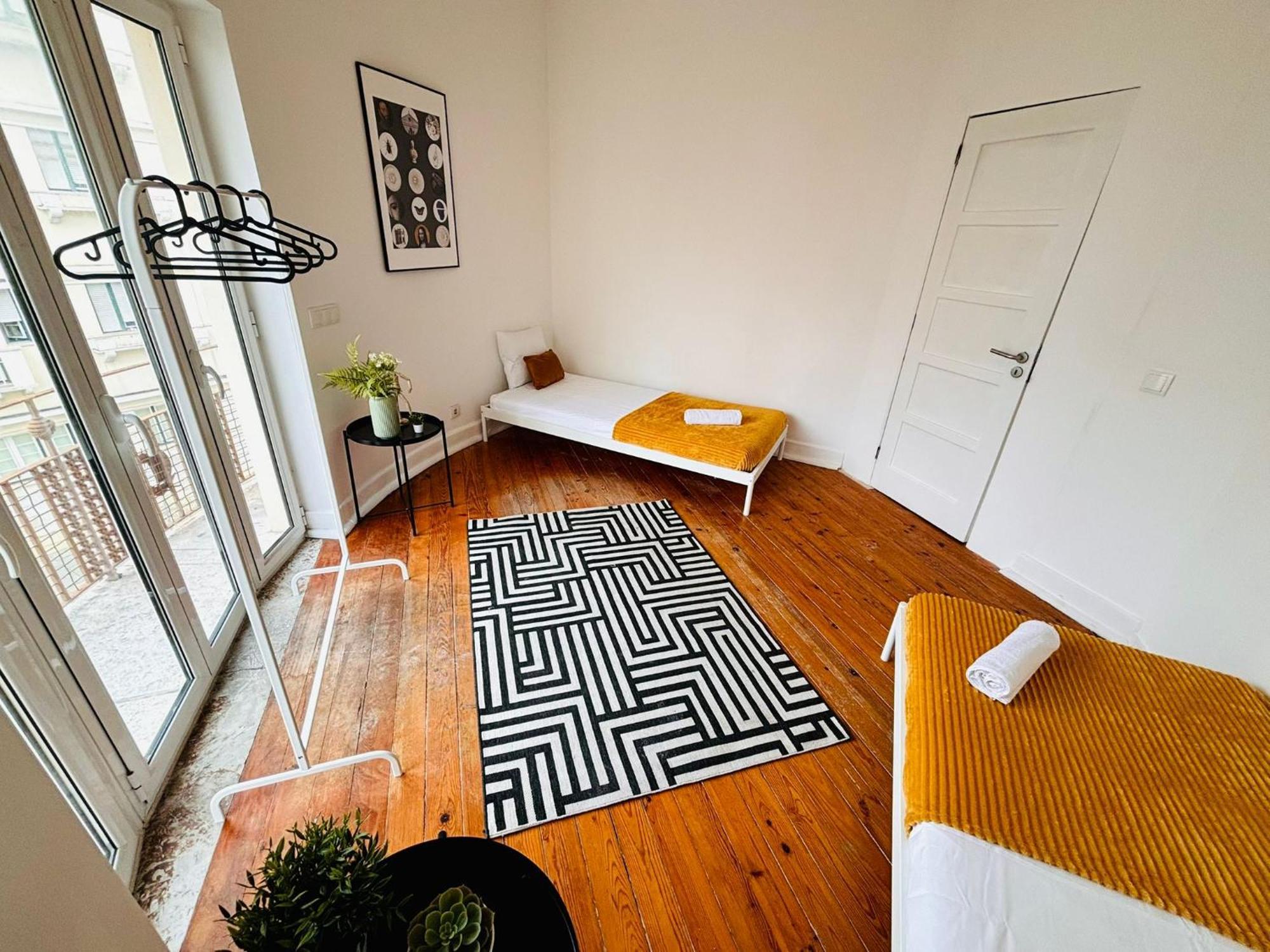 Luxury Rooms, Location For Tourists Hostel