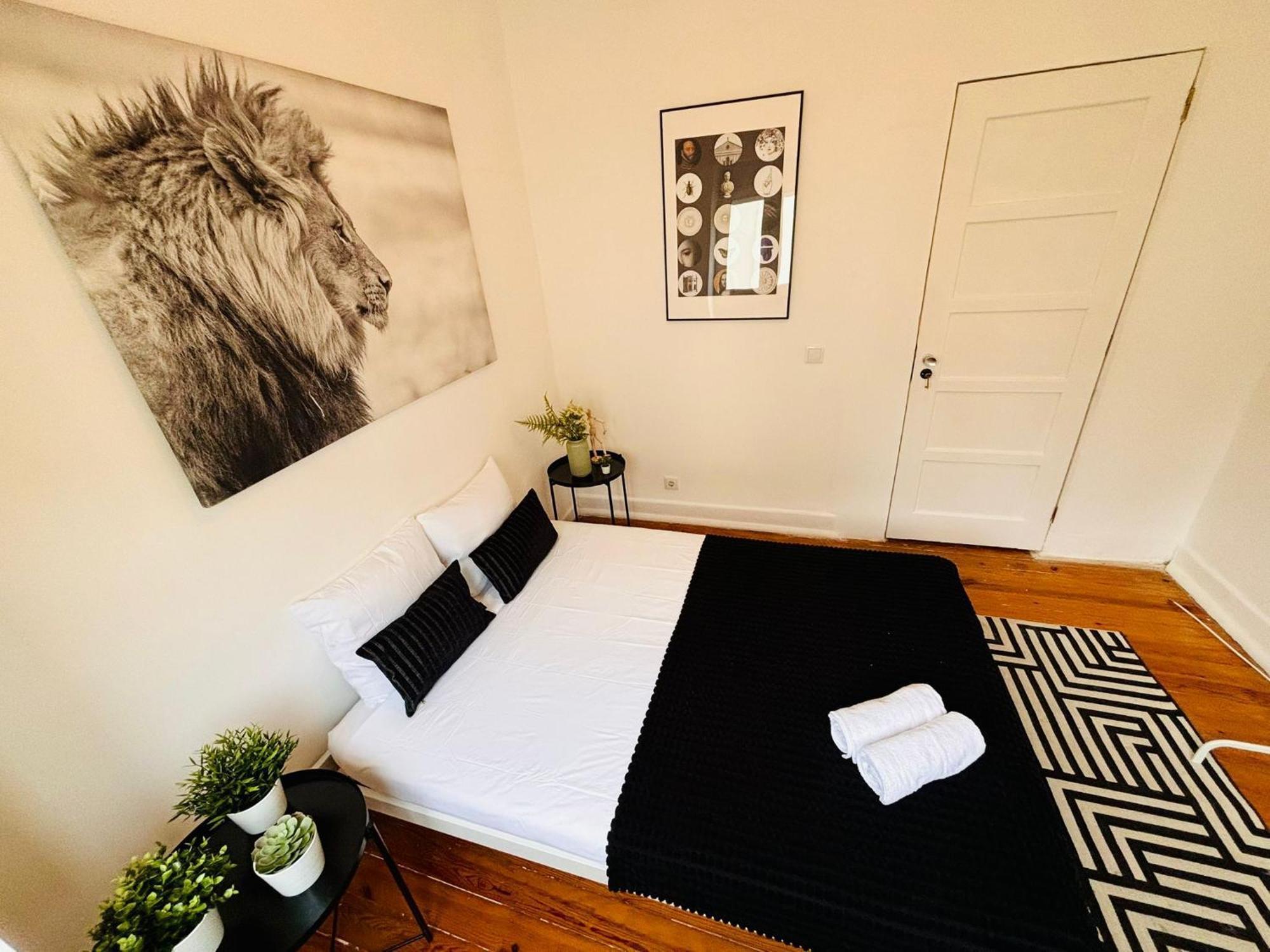 Hostel Luxury Rooms, Location For Tourists *