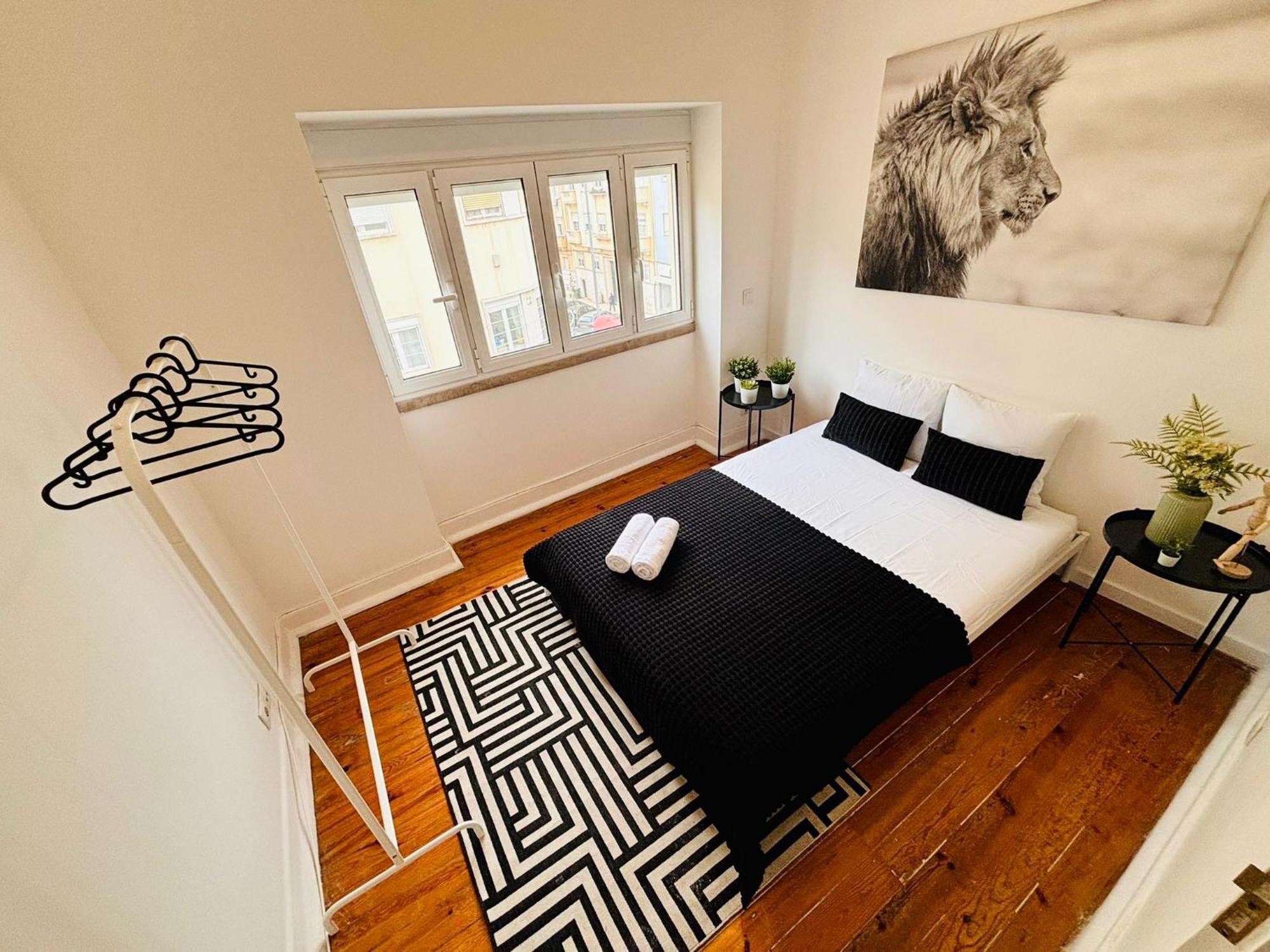 Hostel Luxury Rooms, Location For Tourists *